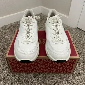 B0665S 未使用品 ECCO CHUNKY SNEAKER W ブーツ：35 ecco-chunky-sneaker-w-
